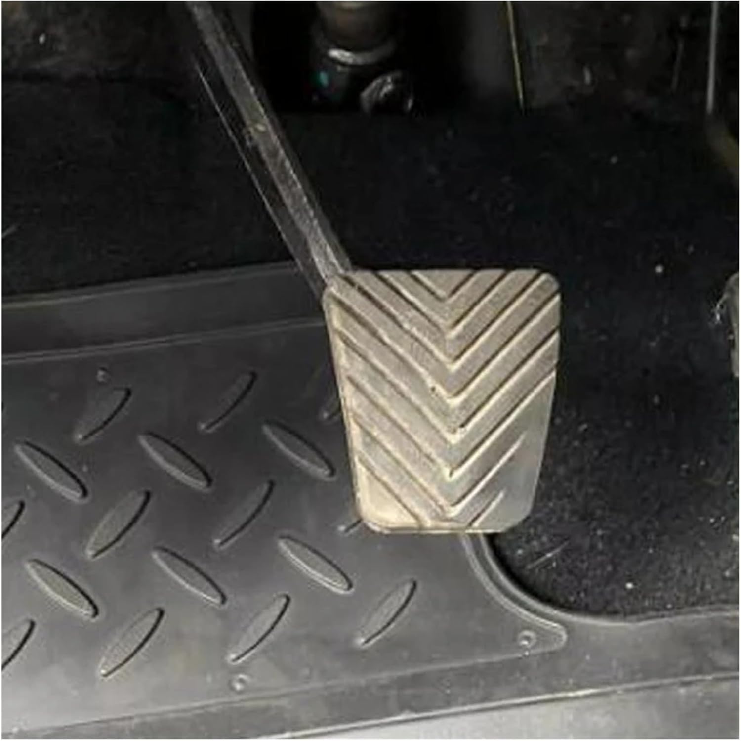 Car Pedal Pads Replacement for Dodge for Attitude 2005 2006 2007 2008 2009 2010 Rubber Brake Clutch Foot Pedal Pad Cover Replacement Pedal Pad Kit(2Pc)(2Pc)