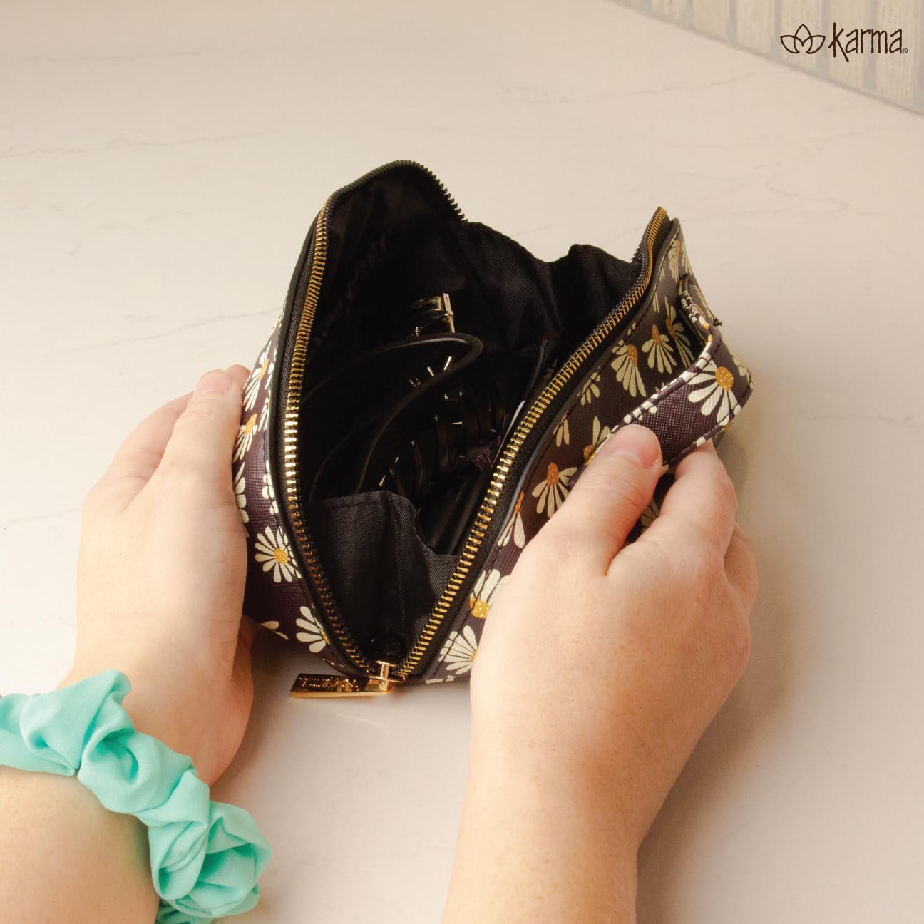 Karma, Small Zip Cosmetic Bag, Makeup Bag for Purse Travel Makeup Pouch Mini Cosmetic Bag for Women, Travel Toiletry Bag Accessories Organizer, Red Floral - Image 3