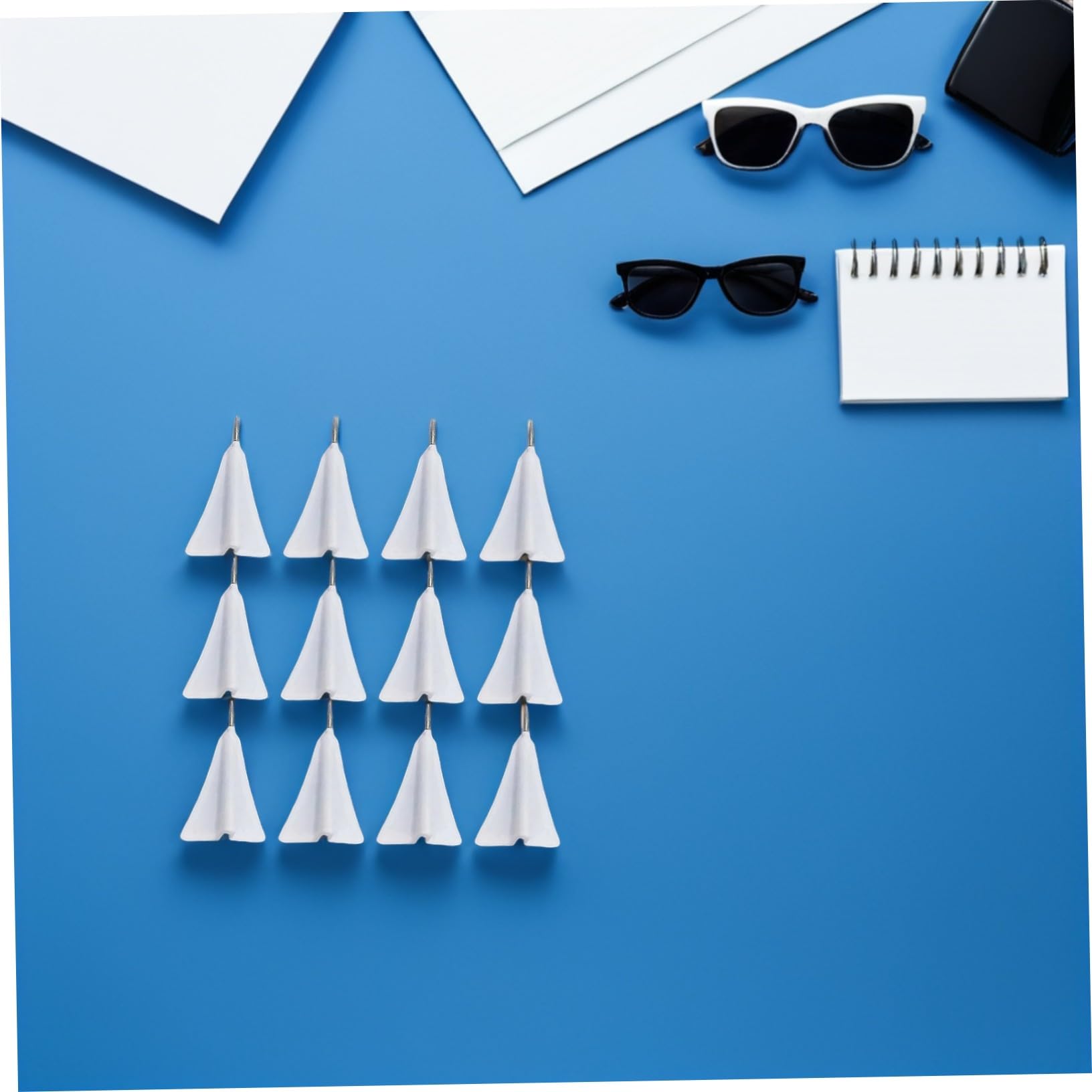 Punaises d'avion Accessoires Créatifs et Sûrs en ABS et Acier 12 Blanches Goupilles Compactes et Délicates pour Tableau Liège pour Mur Photo et Bureau