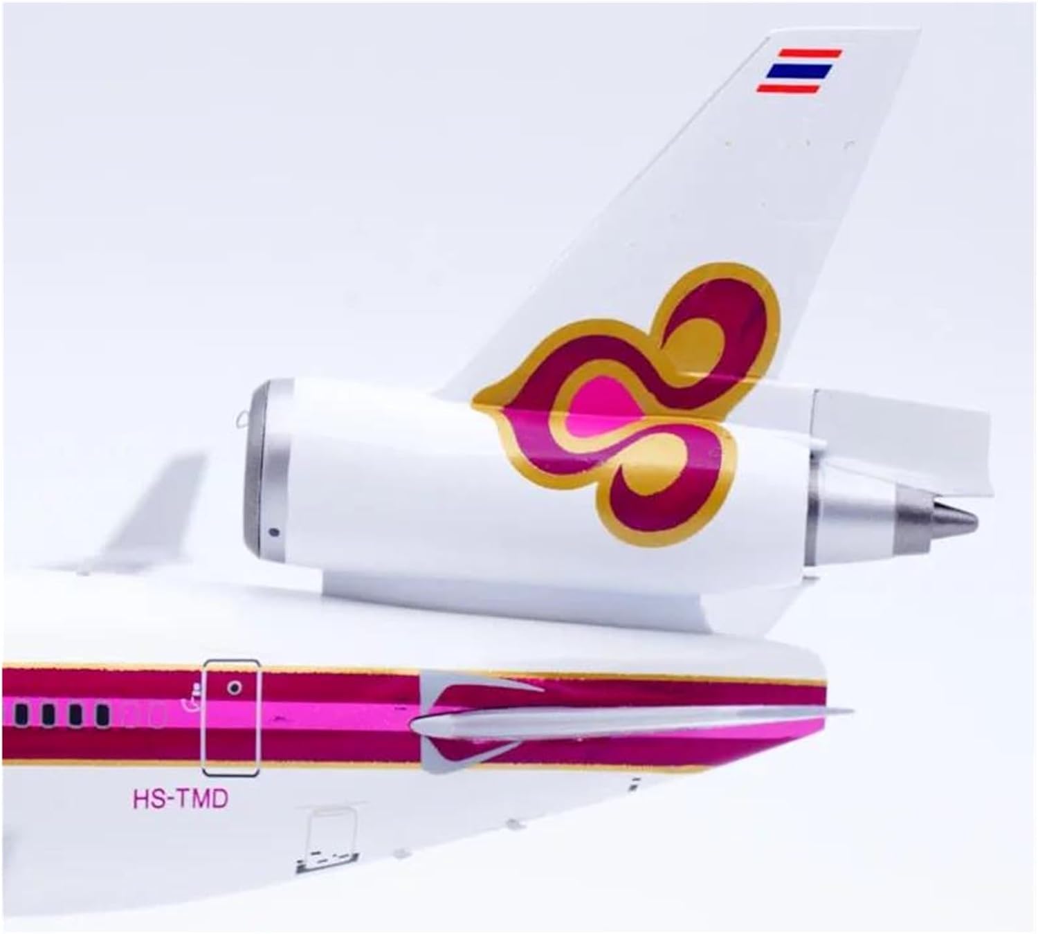 1:200 for XX2945 Thai Airways MD-11 Airplane Model Collectible Display Gifts Hobby Playgame Kit