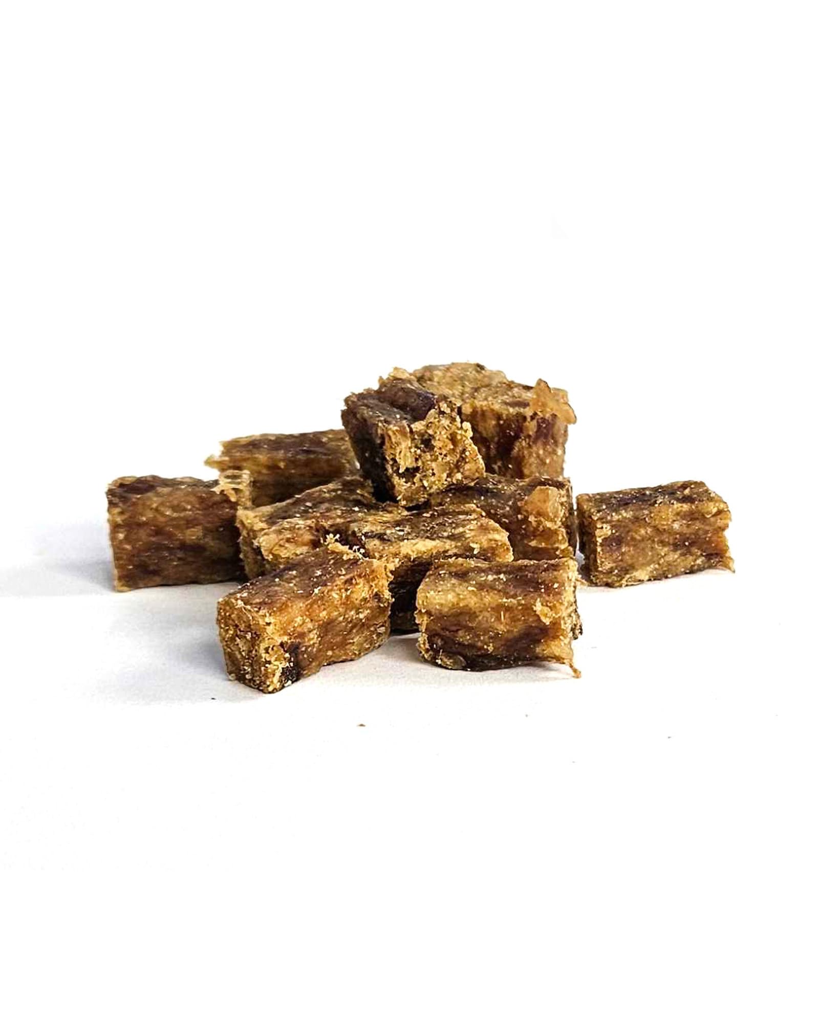 SKIPPER'S Farm Shop Beef Bites for Dogs - 100% beef Meat Palatable Training Treat, All Natural Grain & Gluten Free, Low Odour Air Dried Crunchy Dog Treats | Just Meat Training Bites (70g)