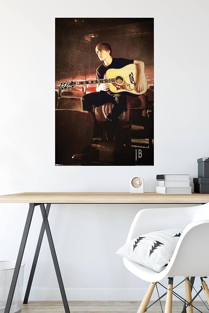 Amazon.co.jp: Trends International ジャスティン・ビーバー