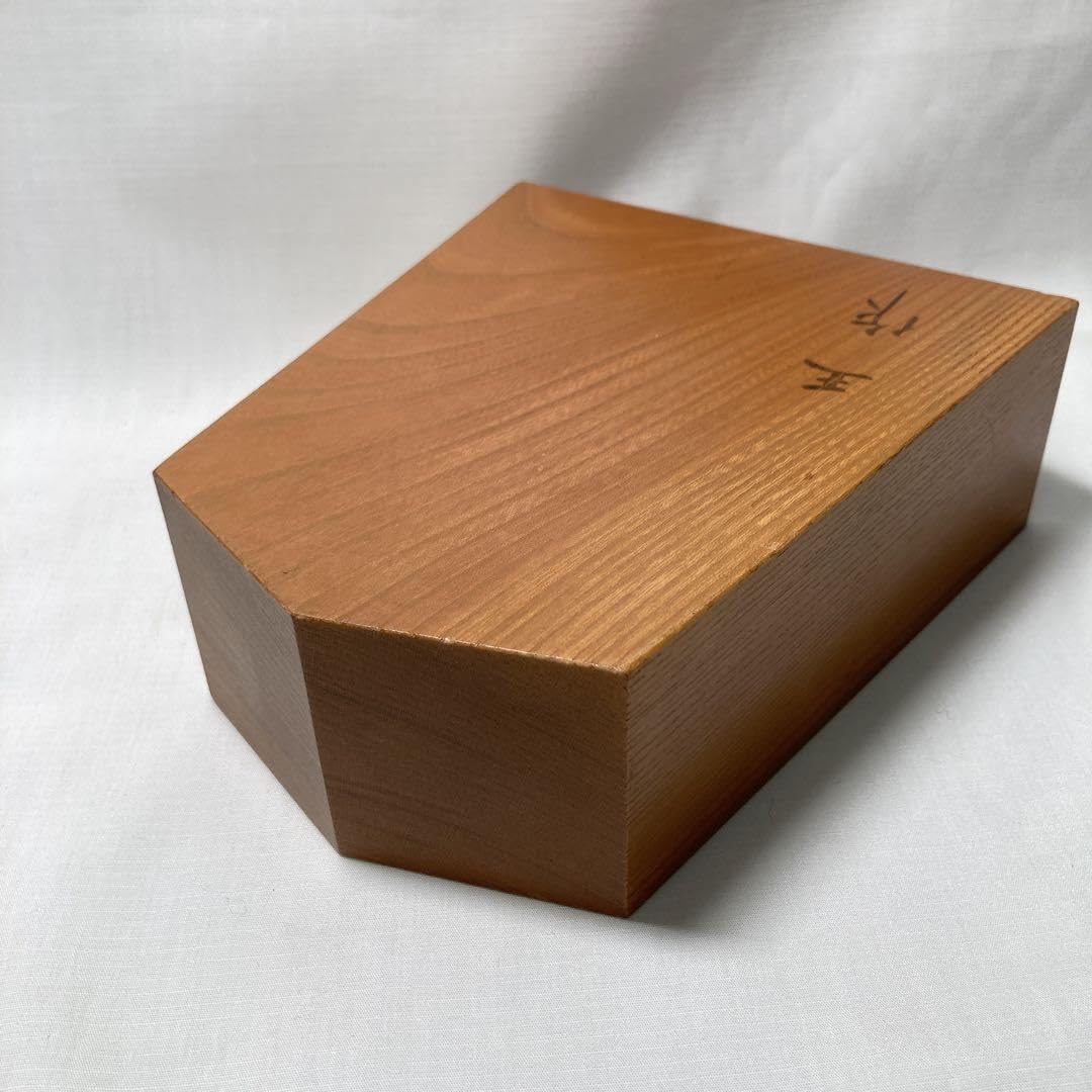 Amazon.co.jp: M42411 将棋 飾り駒 左馬 王作 置物 縁起物 木彫り