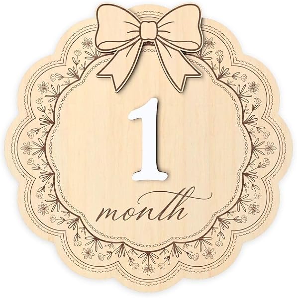 Baby Monthly Milestone Signs Girls, 1-12 Months Baby Milestone Signs (M09)