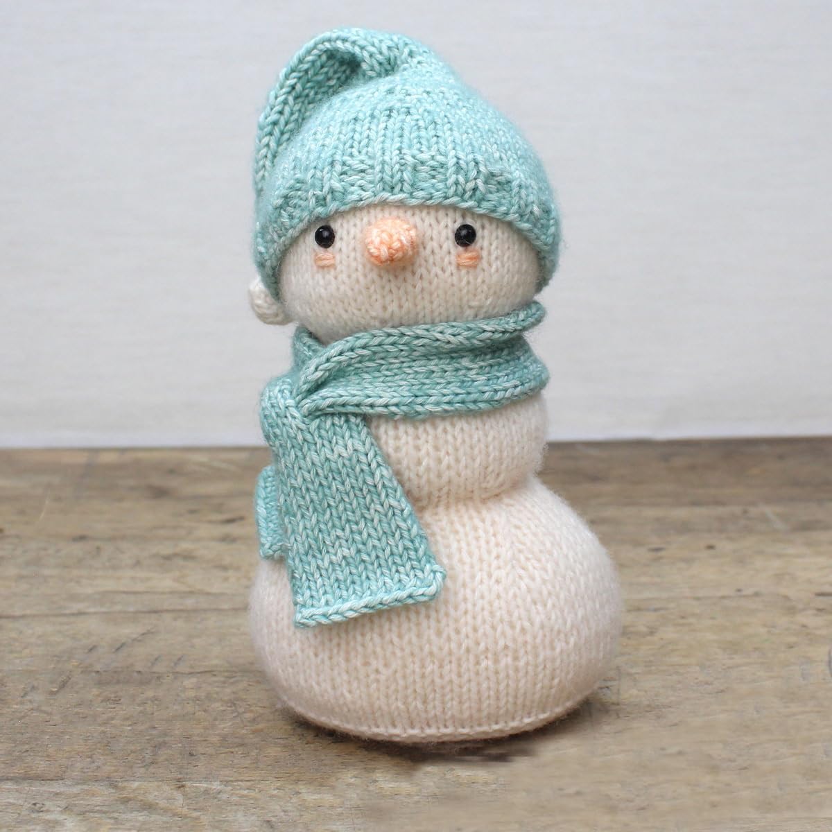 Hardicraft Crochet Kit for Making Yourself with Instructions and Material for Snowman Seb Approx. 21 cm - Image 4