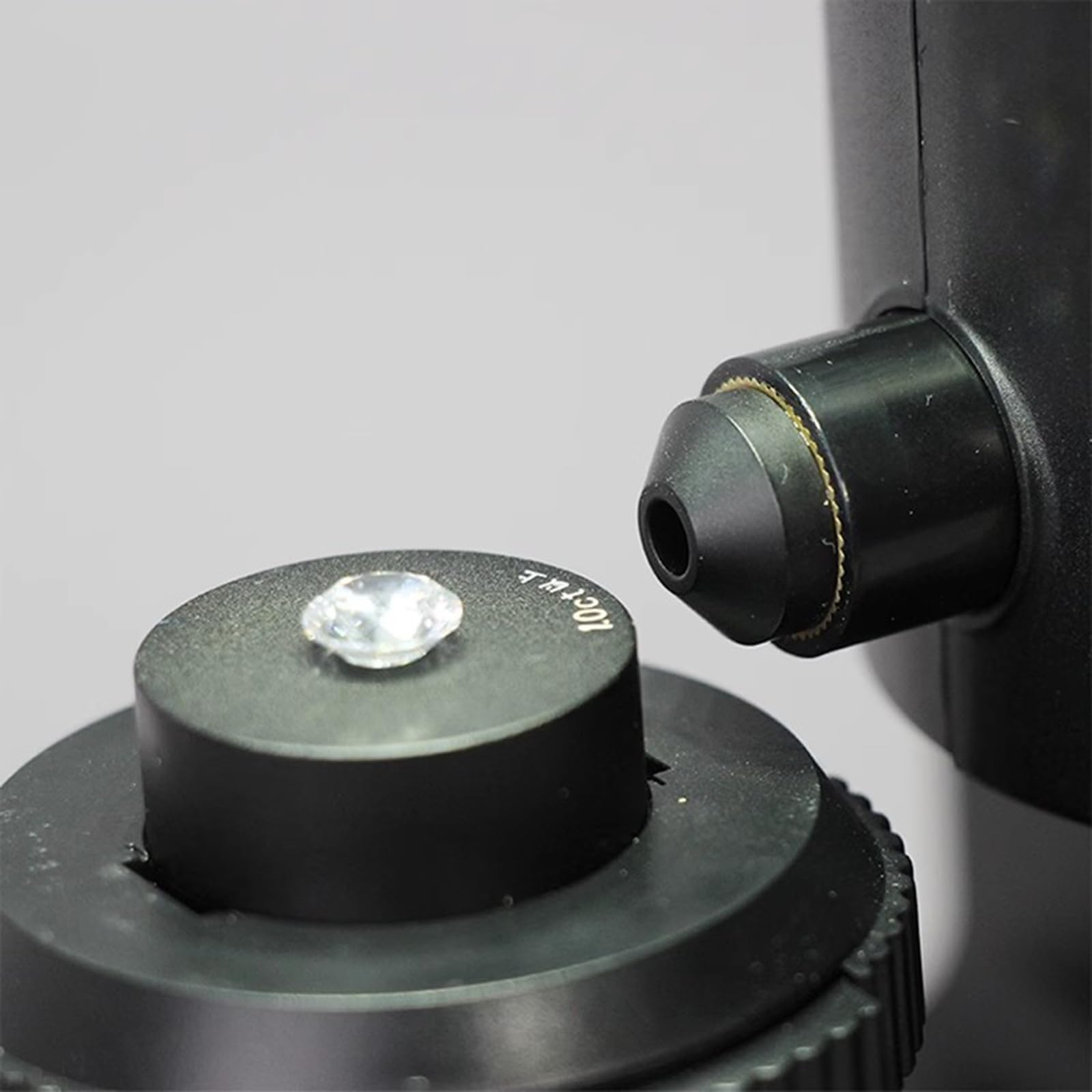 Diamond Viewer 30-200X, dwuekranowa przeglądarka napisów z 20 diodami LED do testowania diamentów i zastosowań w przemyśle tekstylnym