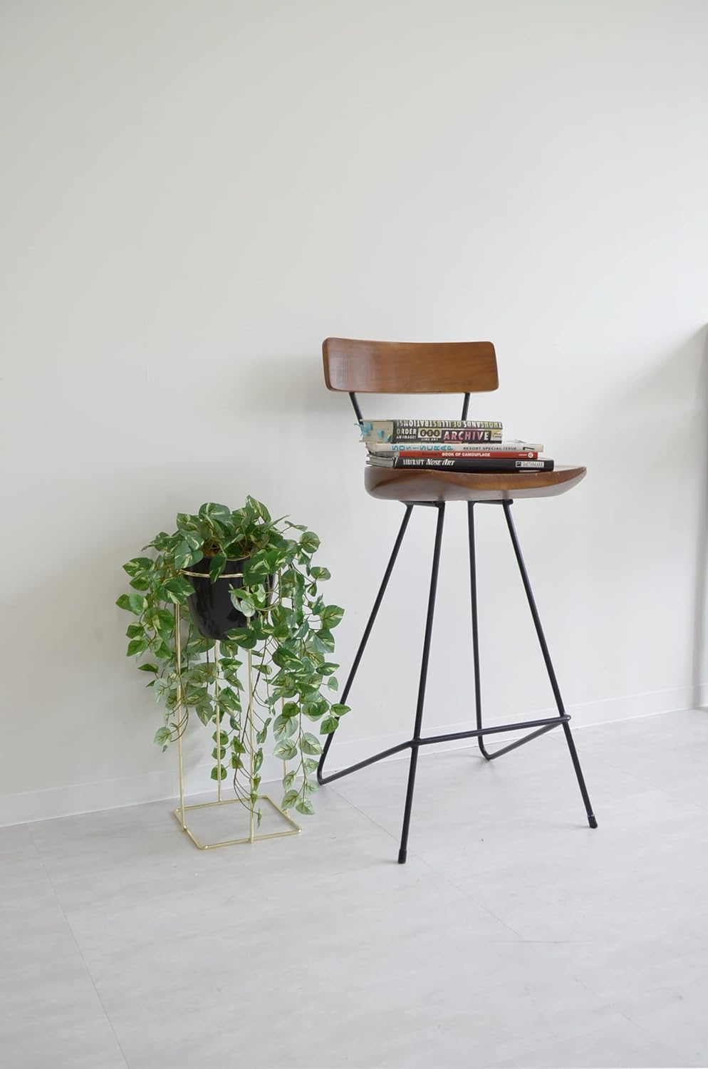 bcl fake green stand pot 60cm pothos