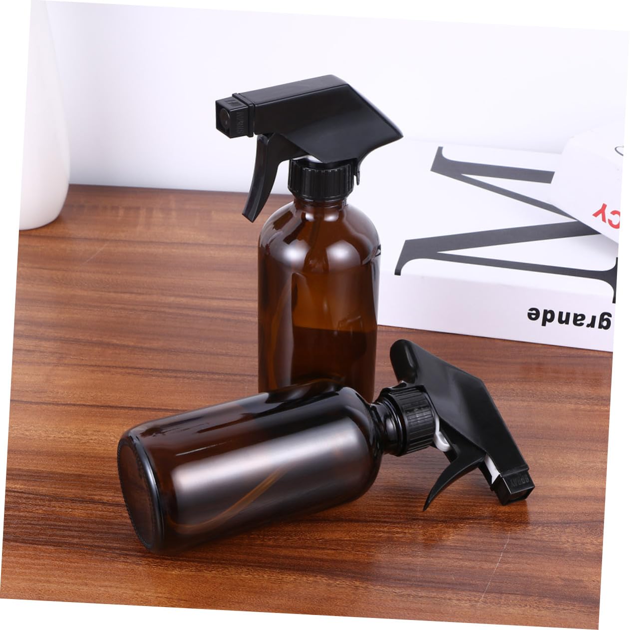 4 Stück 250 Ml Braune Sprühflaschen Aus Glas Nachfüllbare Glas Sprühflaschen Für Flüssigkeiten Aromatherapie Und Pflanzenpflege Mit Sprühkopf