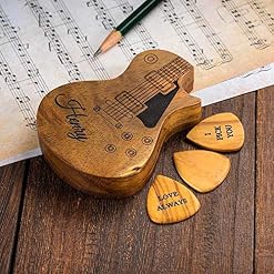 Picks / médiators de guitare en bois personnalisé avec étui à installer sur la guitare. - Les Beatles, Paul McCartney, John Lennon, RIngo Starr, George Harrison Picks / médiators de guitare en bois personnalisé avec étui à installer sur la guitare. – Image 5