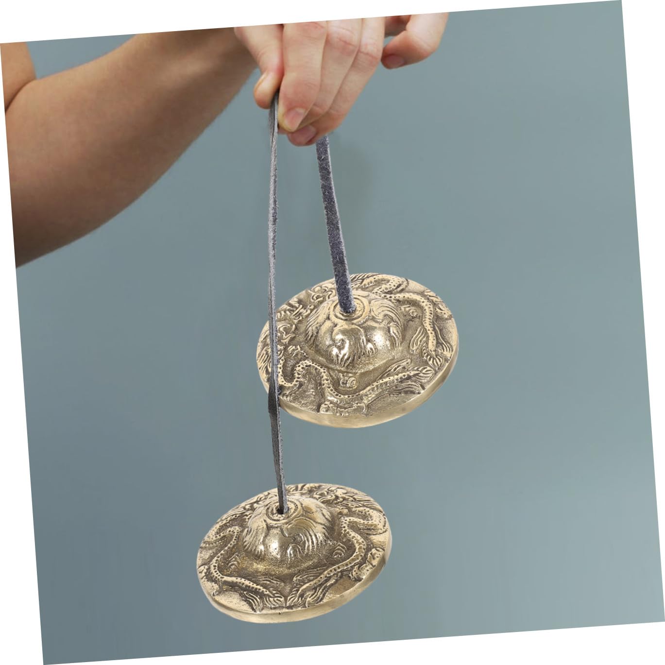 ifundom 2pezzi Bell Percussion Instrument Rame Per Meditazione e Yoga Campana Manico Con Suoni Armonici Per Relax e Cerimonie Spirituali Strumento Musicale Per Percussioni e Decorazioni