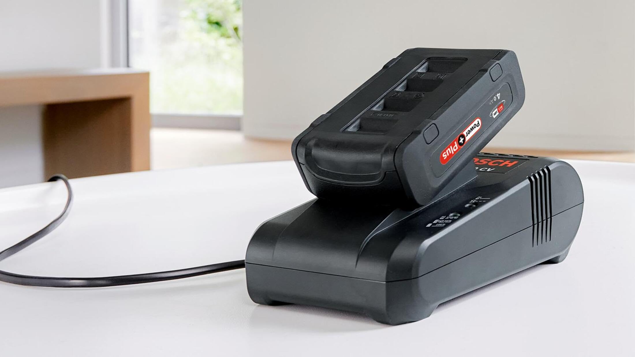 Bosch - Cargador rápido, Power for All 18V, BHZUC18N