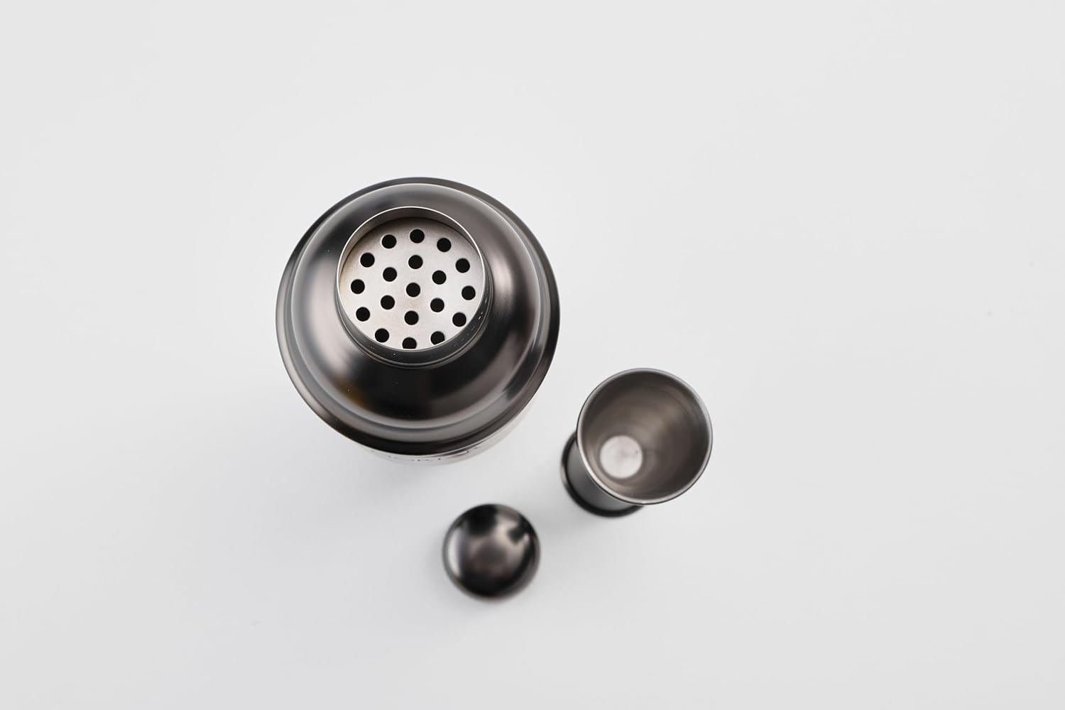 Mint & Mortar Cocktail Shaker Set, 7-Piece Bartender Kit with Stand, 24oz Martini Shaker Bottle Stainless Steel Bar Tools, Home Bar Accessories Drink Mixer, Barware Gift Set - Gunmetal