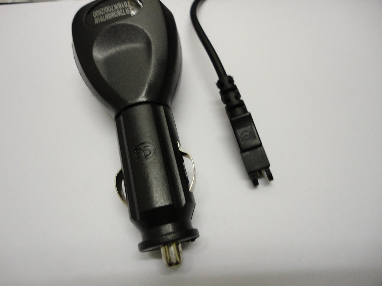 Mobile WarehouseKonect Sony Ericsson T28/T39/T20/T65/T68/A2618/T200/T300/T610/P800/P900/T100/S700i/V800/k500i In Car Charger F500i, J210i, J300, K300i, K500i, K508, K600i, K608i, K700i, P800, P900, P910i, S700i, T100, T20, T200, T230, T28, T290i, T300, T310, T39, T600, T610, T630, T65, T68, T68i, V600i, V800, Z1010, Z200, Z300i, Z500, Z600, Z800i