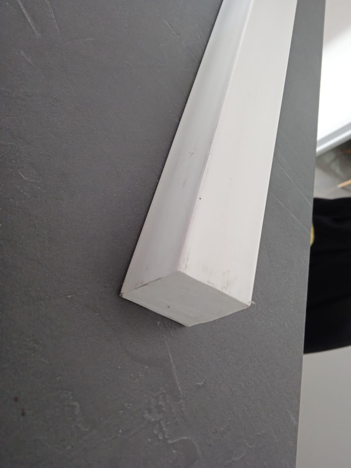 barra PVC QUADRATA BIANCA diverse misure (20x20x1000 mm)