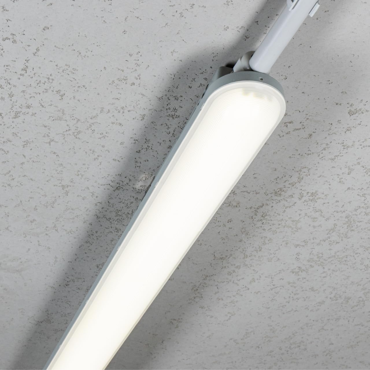 Proventa LED Feuchtraumleuchte 120cm IP65 – 3er Pack neutralweiß 18W & 2500lm – LED Wannenleuchte für Garage, Werkstatt, Keller, Carport – Feuchtraumlampe 120cm mit festem Leuchtmittel