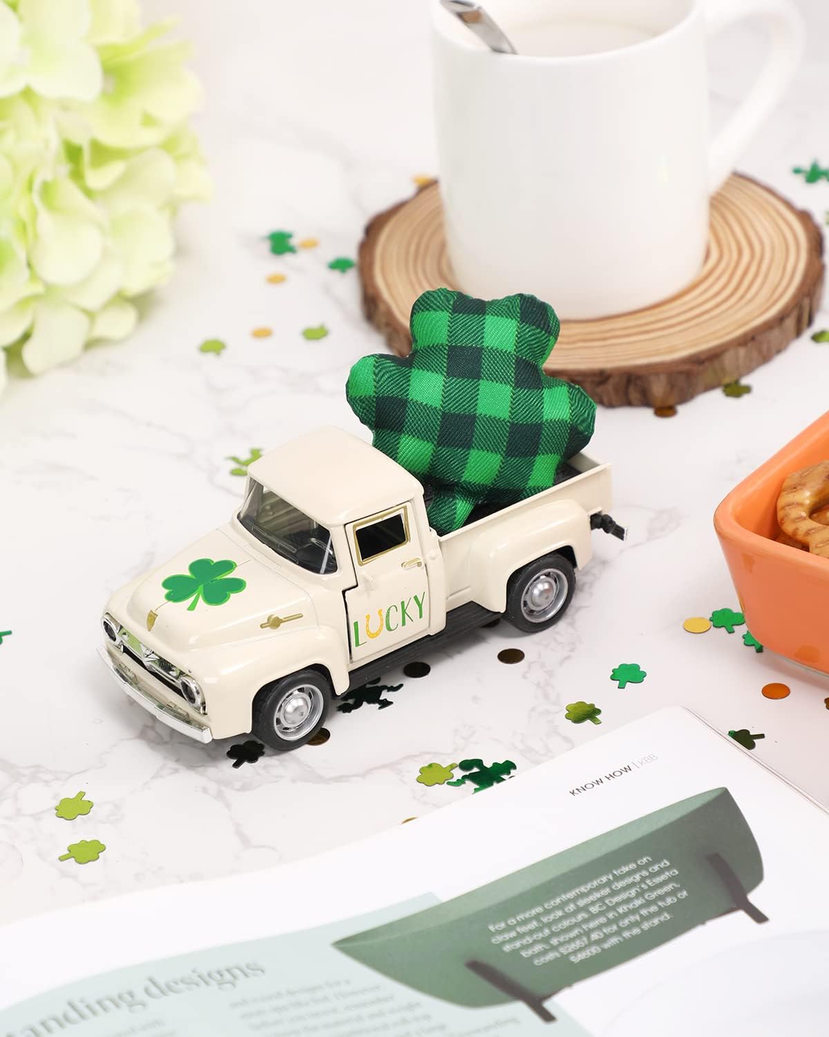 Huray Rayho St. Patrick’s Day Metal Truck Decor with Shamrock for Tiered Tray Decor Vintage White Pickup Truck Farmhouse Decor Mini Lucky Farm Truck for Home Kitchen Table Centerpiece Decoration