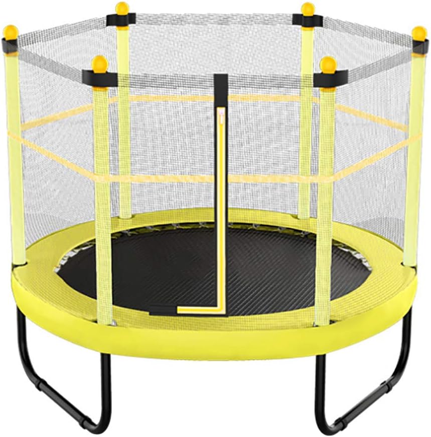 trampolino ovale con recinzioni