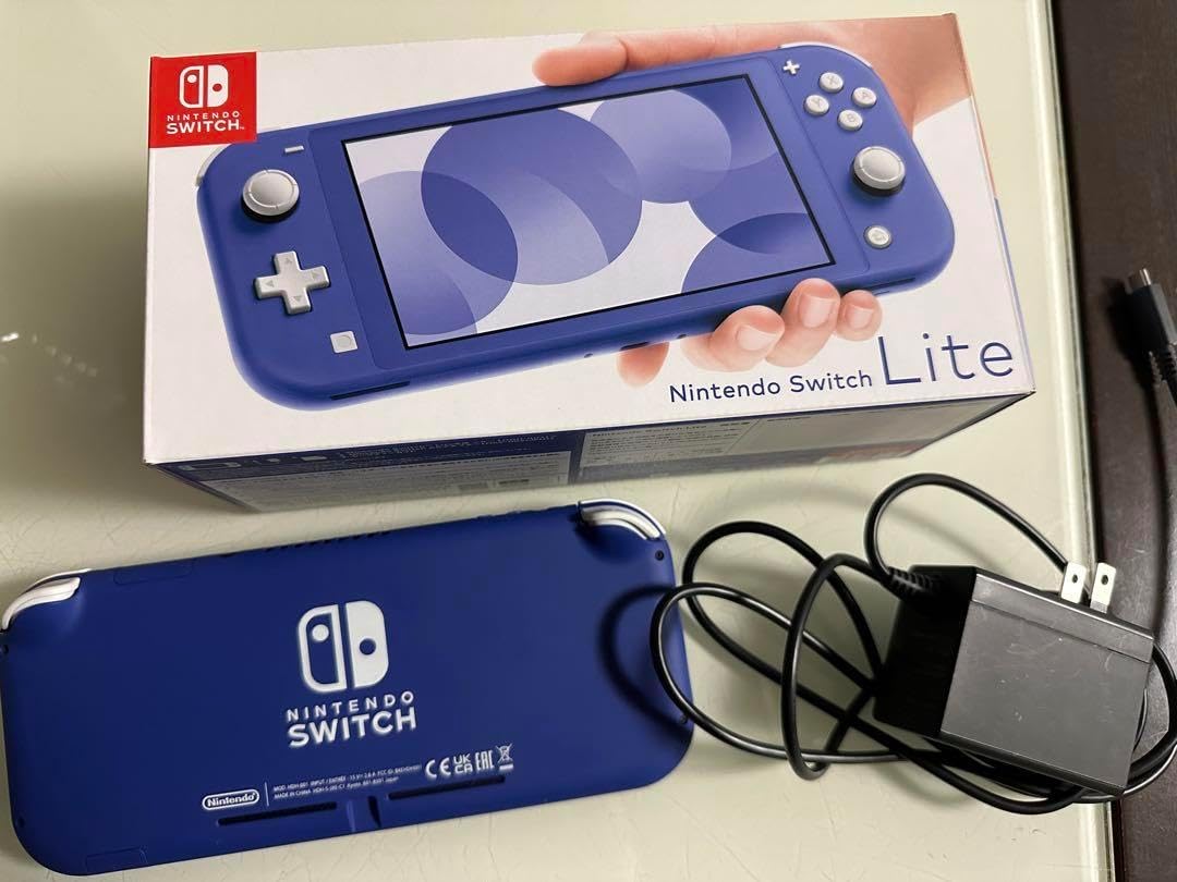 宝生マリンエムホールデムトロフィー&トランプ エムホールデム トランプ 宝鐘マリン（Amazon.co.jp: エム