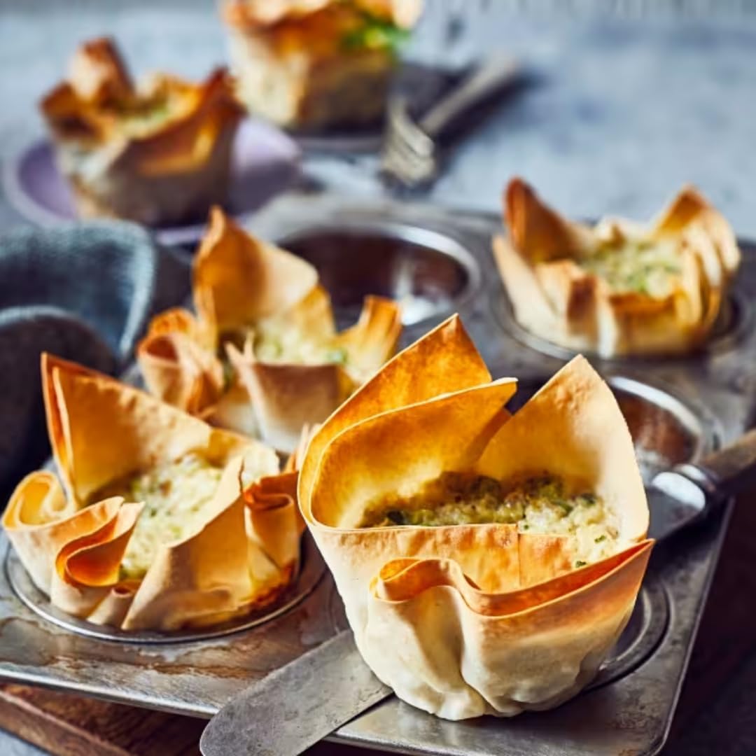Öz Yufka Masa fresca diaria - Pasteles frescos, hojas de masa filo 1000 gramos (6 piezas por paquete)