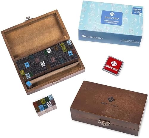 BREVERO Sellos de madera del alfabeto con letras de madera, 75 sellos de goma con emojis y 1 almohadilla de tinta lavable, suministros de álbumes de