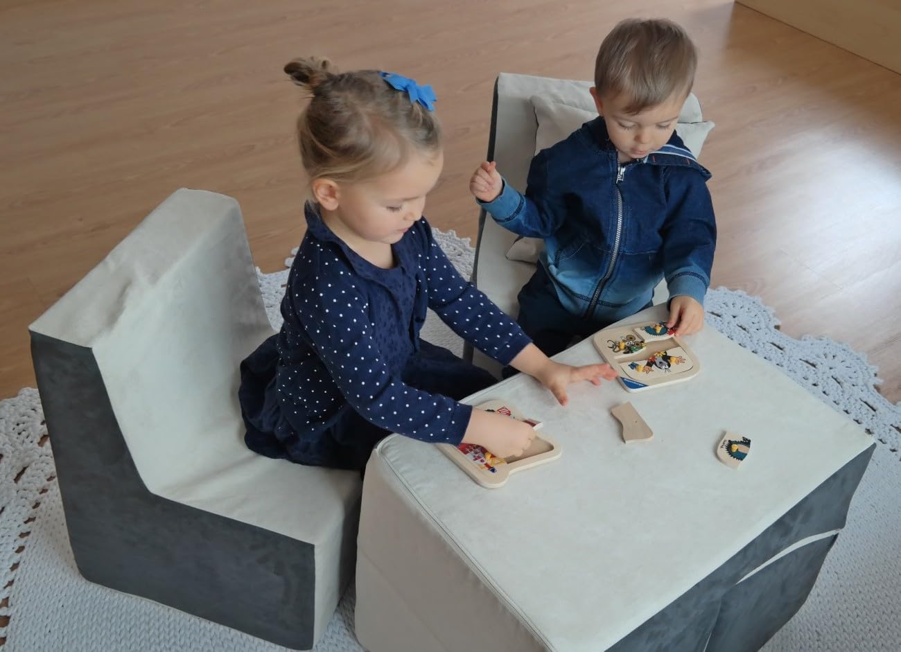 Velinda Kindersitzgruppe: 2xKinderstuhl+Sitzbank+Liegestuhl Kinderzimmermöbel Spiel-Set (Farbe: blau-beige)