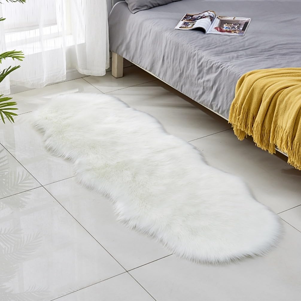 Faux Lana Pelliccia Tappeto, Soffice Shaggy Della Pelliccia Imitazione Tappeti Longhair Effetto Pelliccia Divano Letto, Usato per Camera da Letto Decorazione (50 x 100 cm,Bianco)