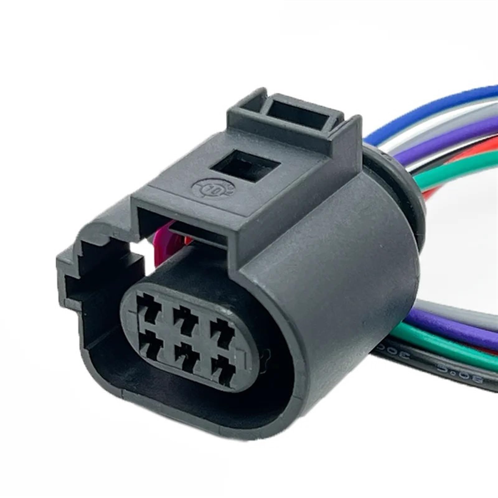 Conector impermeable de 6 pines que evita fallos eléctricos por agua en cables de 1.5mm