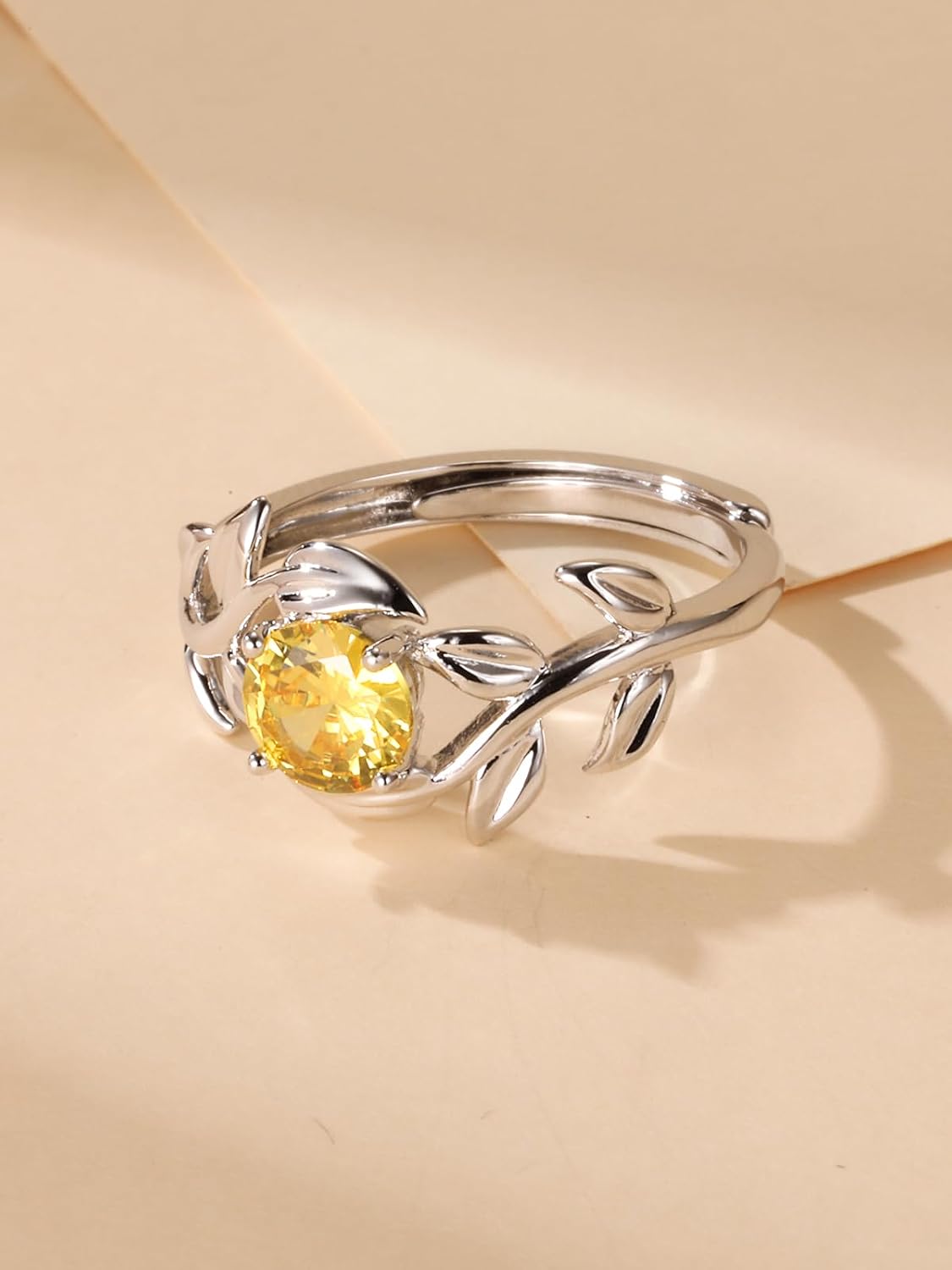 Yaresul 0.8CT Adjustable Women Leaf Ring, 12-Month Birthstone Rings for Women 6mm Round-Cut Simulated Gemstone Statement Engagement Stackable Ring, White Gold, Open Size 5-9