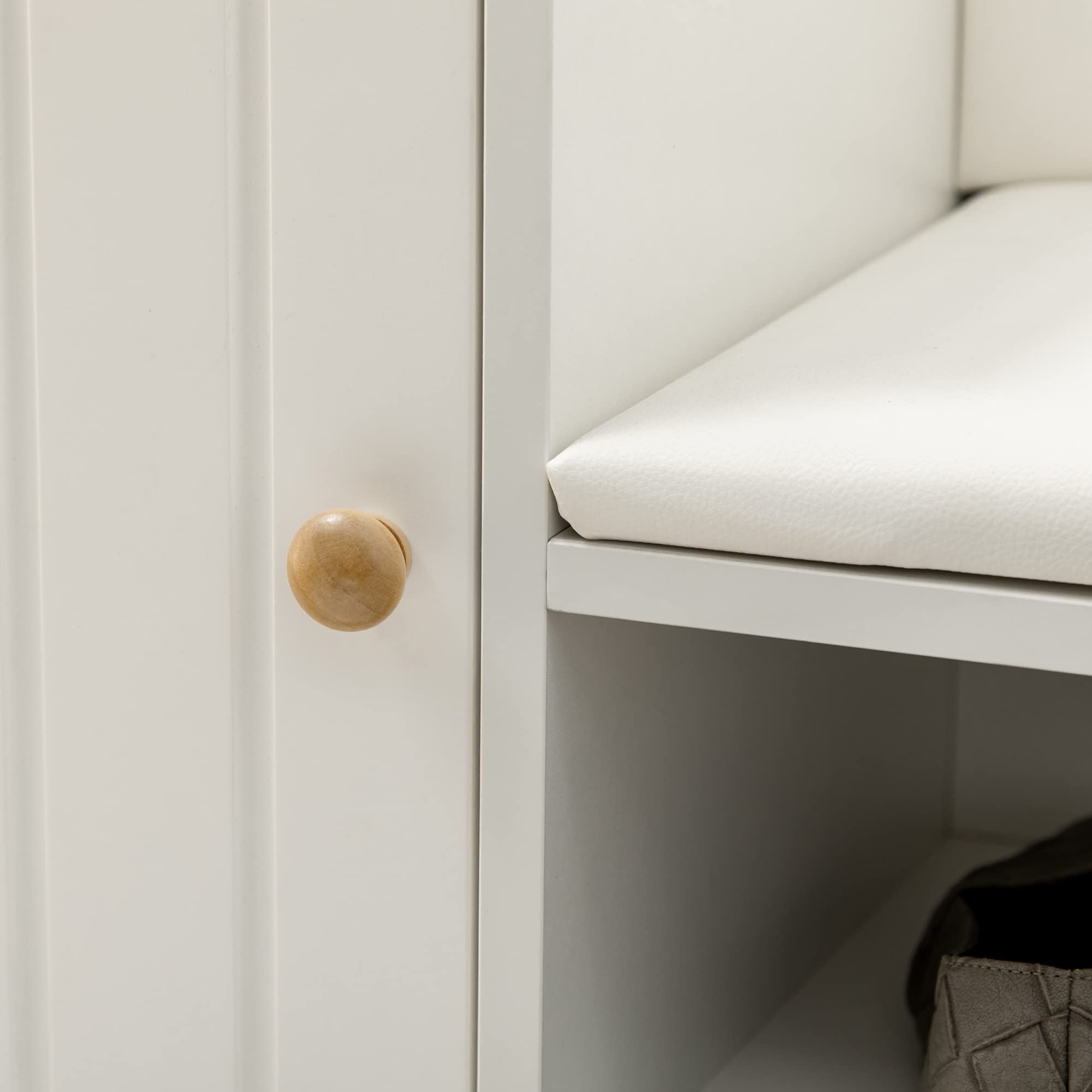 HOMCOM Panca Scarpiera da Ingresso Salvaspazio con Seduta Imbottita, Ripiano Aperto e Armadietto per 4 Paia di Scarpe, Corridoio, Camera da letto, Soggiorno in Legno, 80x33x49cm, Bianco