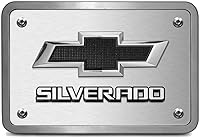 Vista 2 de iPick Image Hecho para Chevrolet Silverado 3D con logotipo negro en la cubierta de enganche de remolque de aluminio de 2 pulgadas
