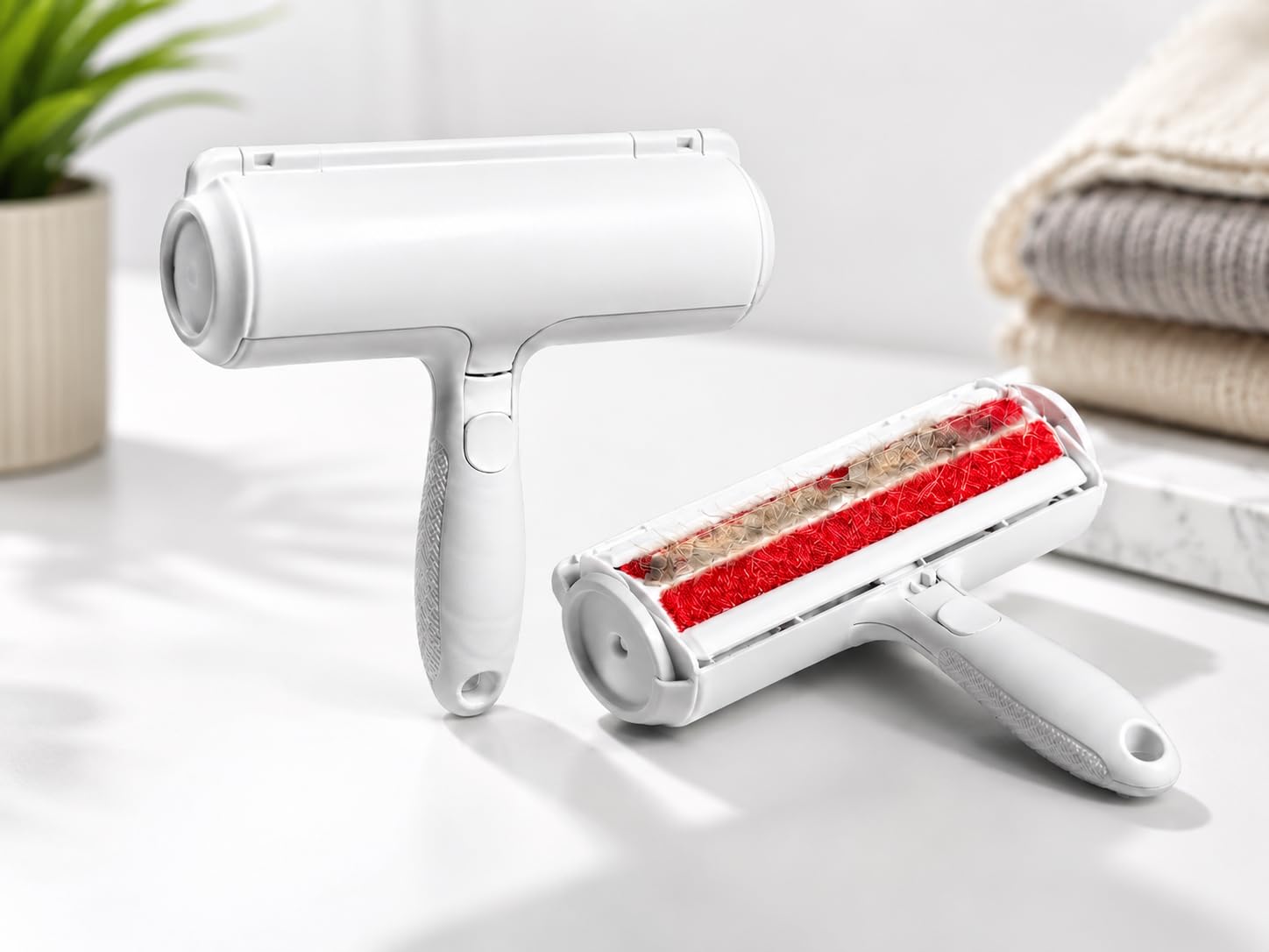 Pet Hair Remover Roller, Reusable Dog and Cat Fur Remover, No Sticky Tape Needed, Lint Roller for Sofa, Carpet, Bedding and Car Seats (Red)