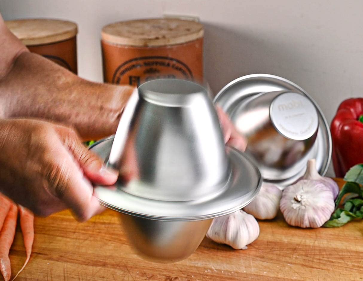 Removedor de piel de ajo Shake 'n Peel de acero inoxidable 18/10 5