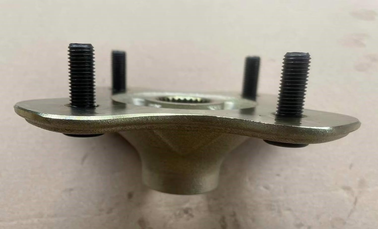 Rear Wheel Hub 5KM-25311-10-00 Replacement for 2002-2008 YAMAHA Grizzly 660 YFM660 ATV