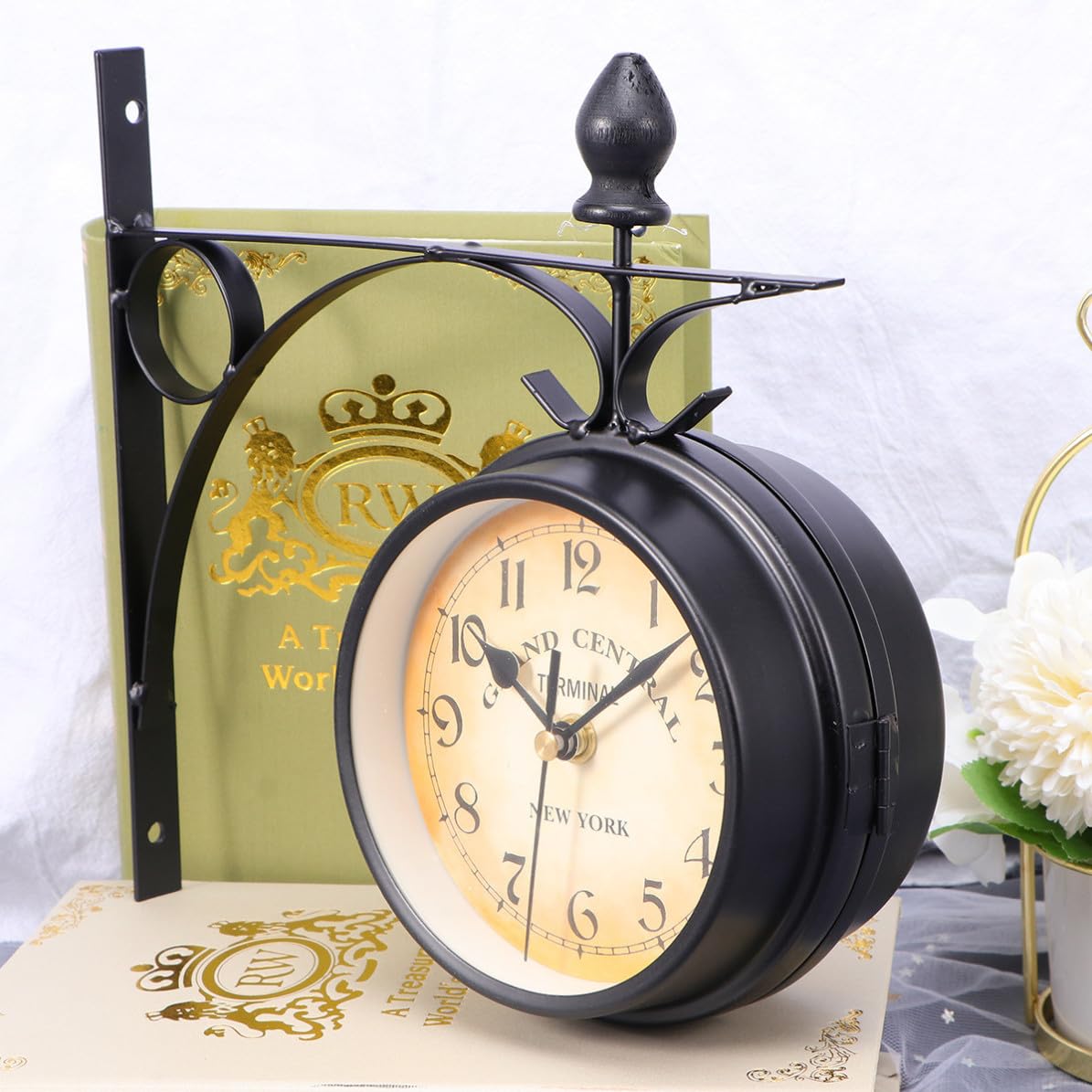 Reloj de Doble Cara de Hierro de Pared Negro Redondo