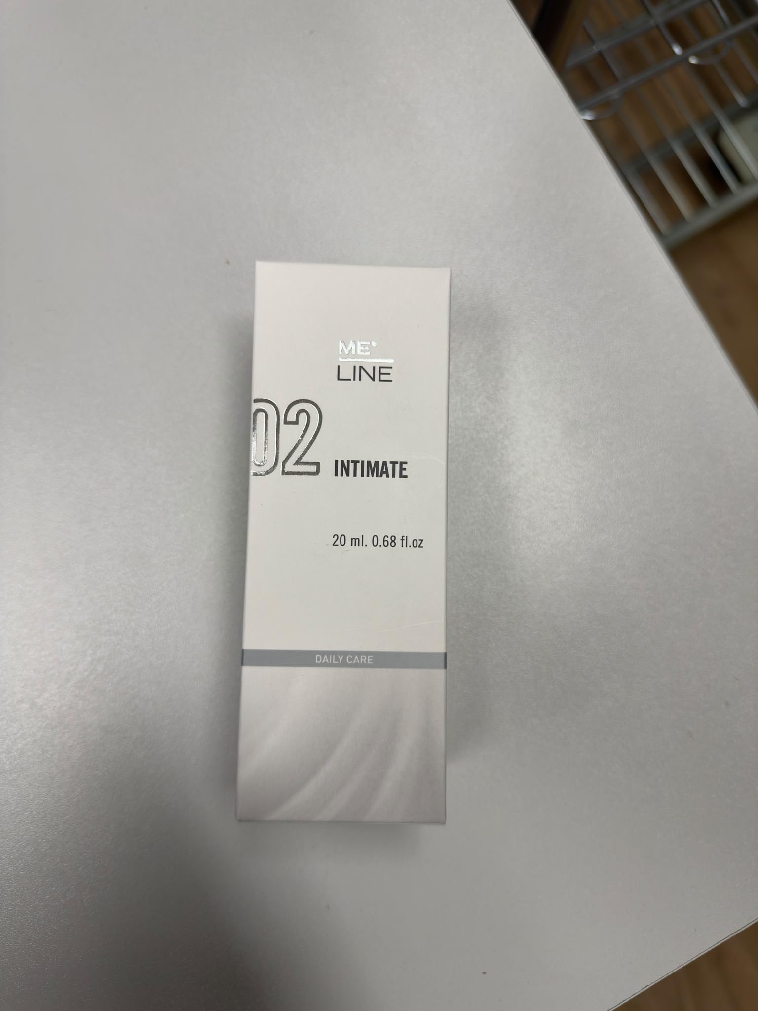 MeLine 02 Intimate Gel Roll-On 20 ml, Kosmetisches Gel für empfindliche Hautbereiche mit präzisem Roll-On-Applikator für die tägliche Körperpflege