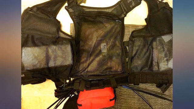 YAKEDA Tactical Vest Outdoor Ultra-Light Breathable Combat