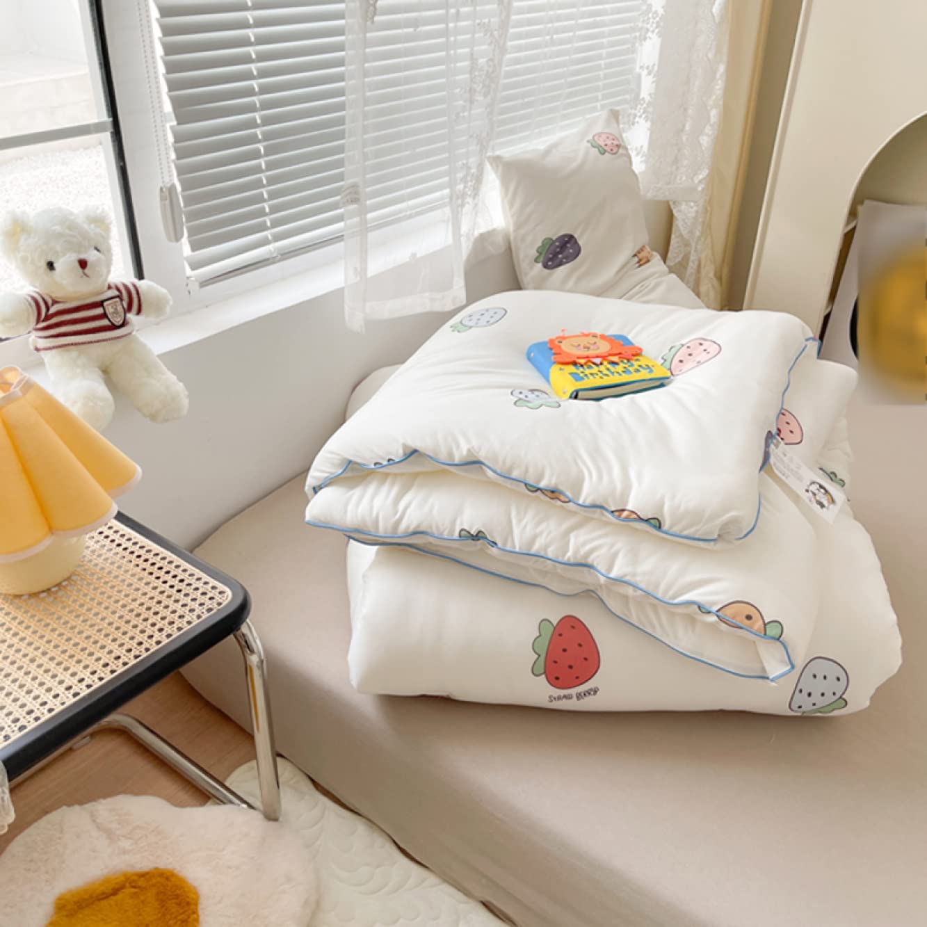 Amazon｜SCTX 羽毛ふとん ダブルサイズ 120*150cm ふんわり 汚れにくい