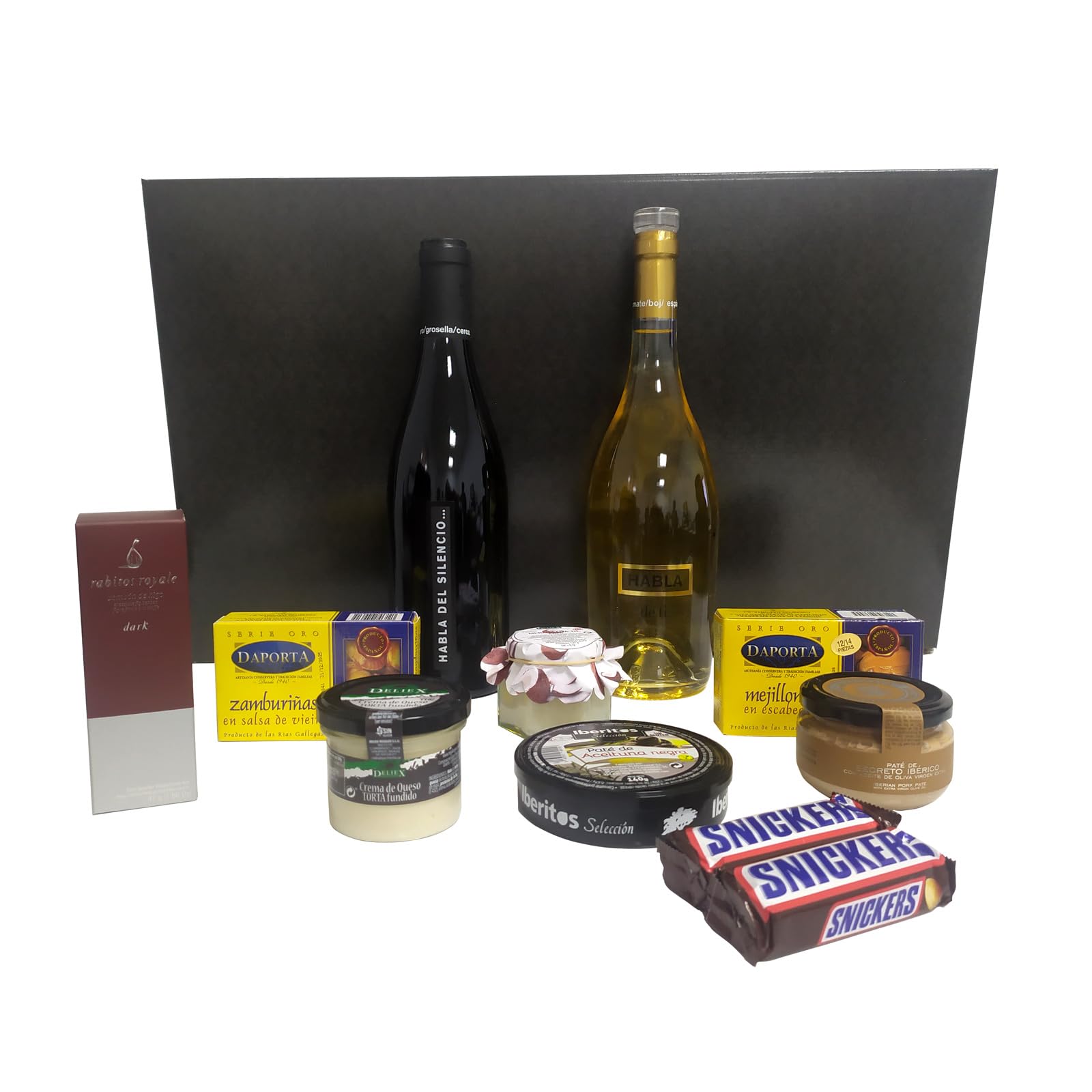 Selección gourmet en cesta de regalo para obsequios de cumpleaños o navidad con vinos, conservas, bombones, mermeladas, patés Un lote delicatessen y original