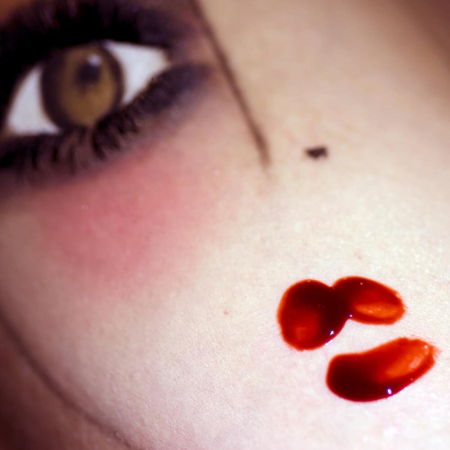 Ellis Faas Glazed Lips Lip Gloss High Pigment Ultra Shiny & Glossy Finish Deep Hydration Lip Stain Color Stick With Plant Seed Oils Non Sticky Perfect for Stained Effect (301 Blood Red)