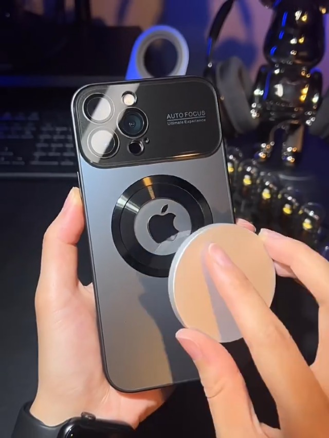 【色:Minijohn_サイズ:15ProMagsafeClear】CASETi MANLENO 2024 Titanium Color Magnetic Case for iPhone 15 Pro