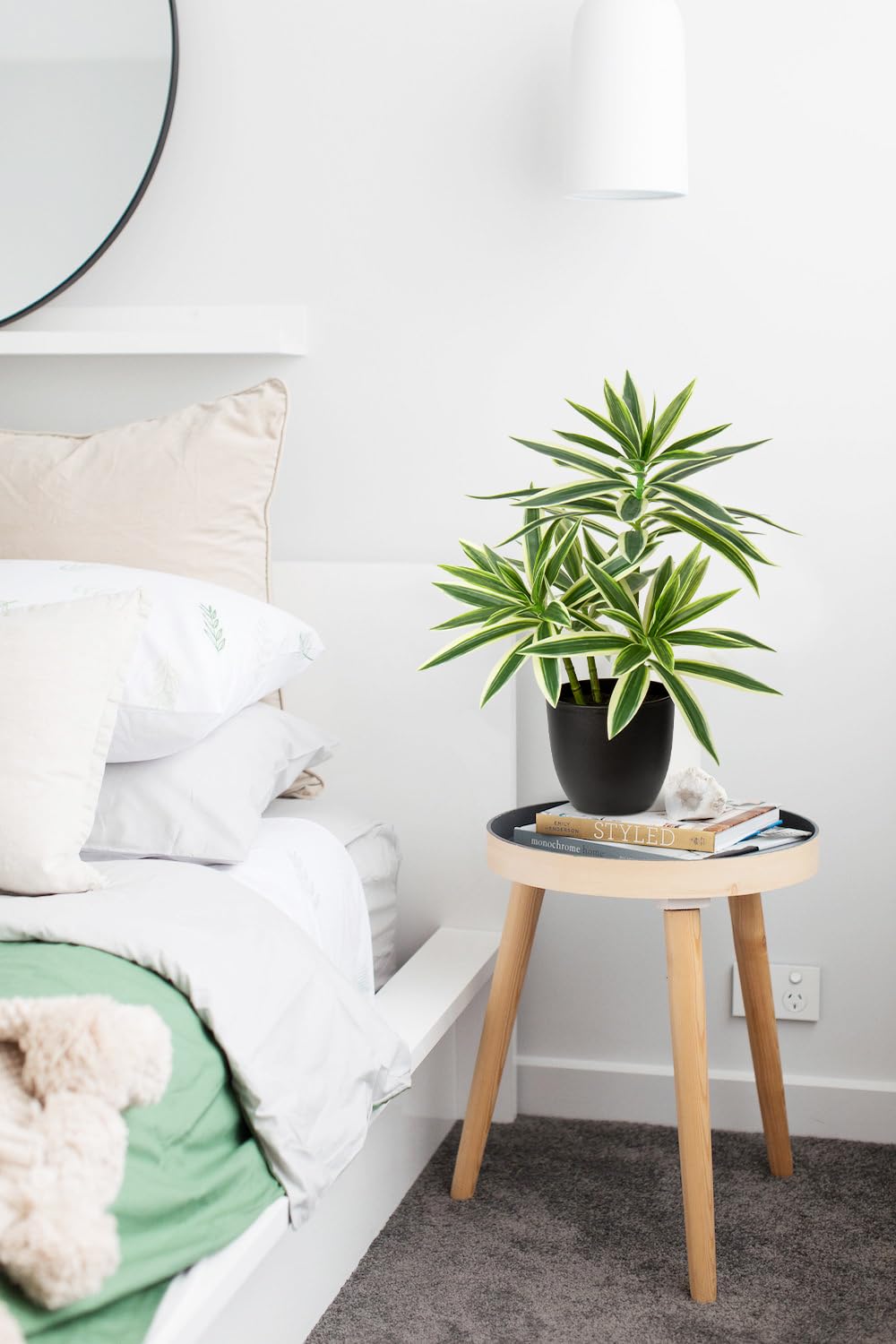Oairse Piante finte da 41 cm in vasi neri, pianta artificiale di dracaena decorativa piante in vaso finte realistiche piante da interno per casa, bagno, soggiorno, cucina, mensola, decorazione da