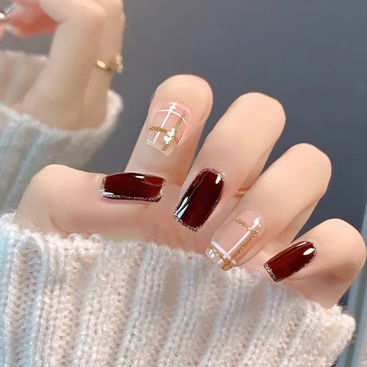 HXDSUP Artificial Nails, False Nails, Acrylic Press Nails for Sticking, 24 Pieces for Women and Girls (a) (Long Island Iced Camellia)