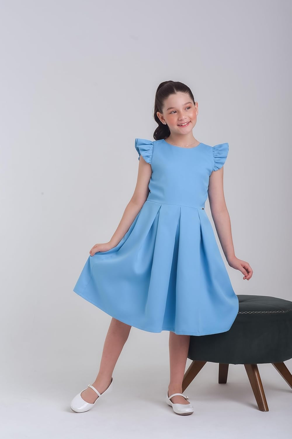 Vestido infantil com mangas babados e saia de pregas, perfeito para festas, formaturas e ocasiões especiais em promoção! Veja a oferta e mais achadinhos de Meninas 3 Hoje é o melhor dia para comprar Vestido infantil com mangas babados e saia de pregas, perfeito para festas, formaturas e ocasiões especiais com aquele preço maroto! Promoção! Aproveite a oferta! 3