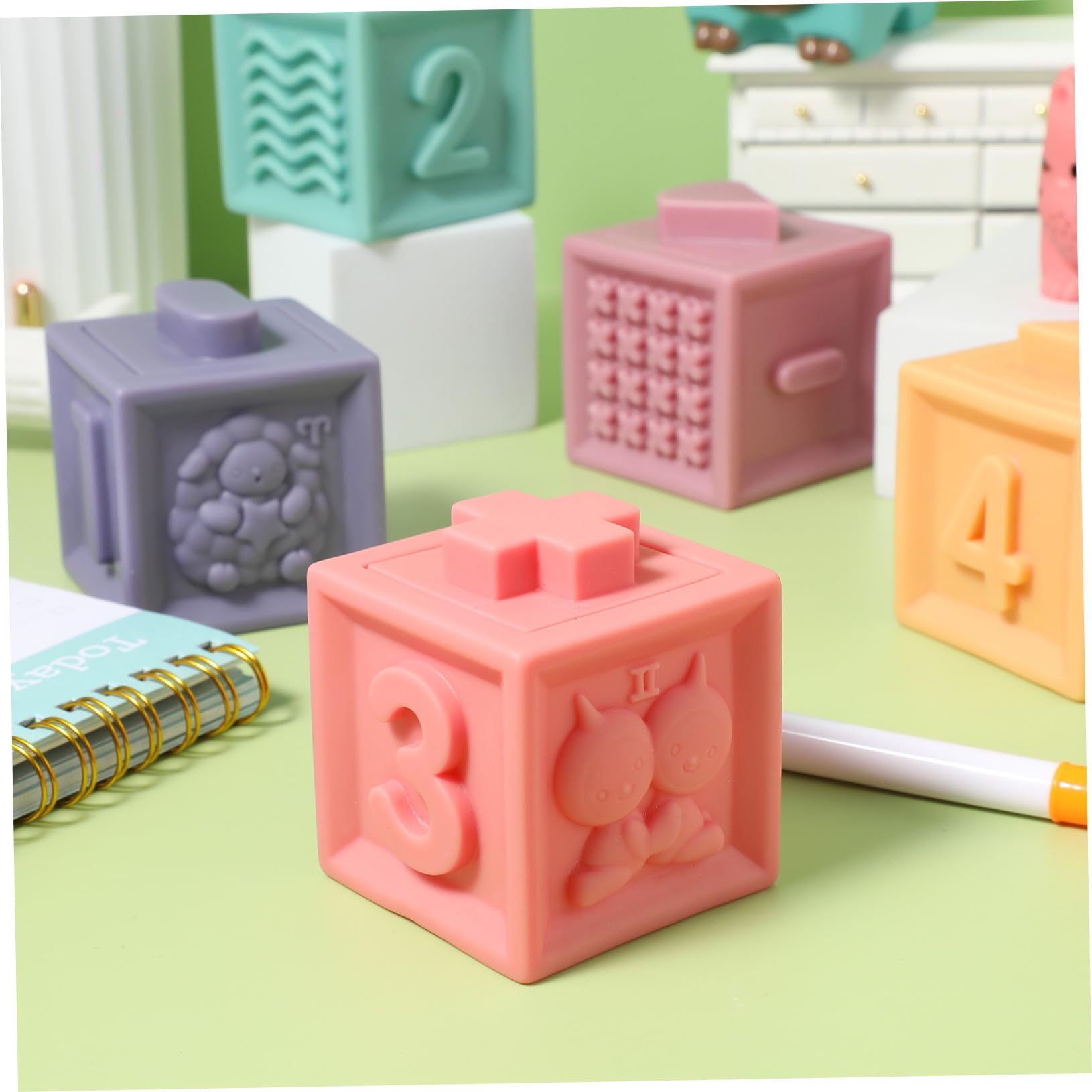 FRCOLOR 12 Piezas Juguetes de Bloques de Construcción Blandos para Bebés Bloques de Goma Suaves para Shower Incluye y Números Bolsa para Almacenamiento