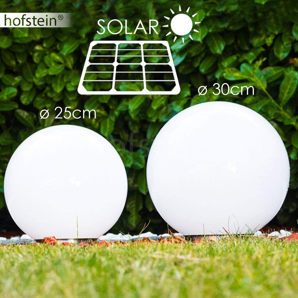 Lampada solare Nassau, set di 2 lampade a sfera, lampade a sfera in plastica bianca, Ø 25 e 30 cm con picchetto di terra, con interruttore on/off, lampade solari con interruttore crepuscolare
