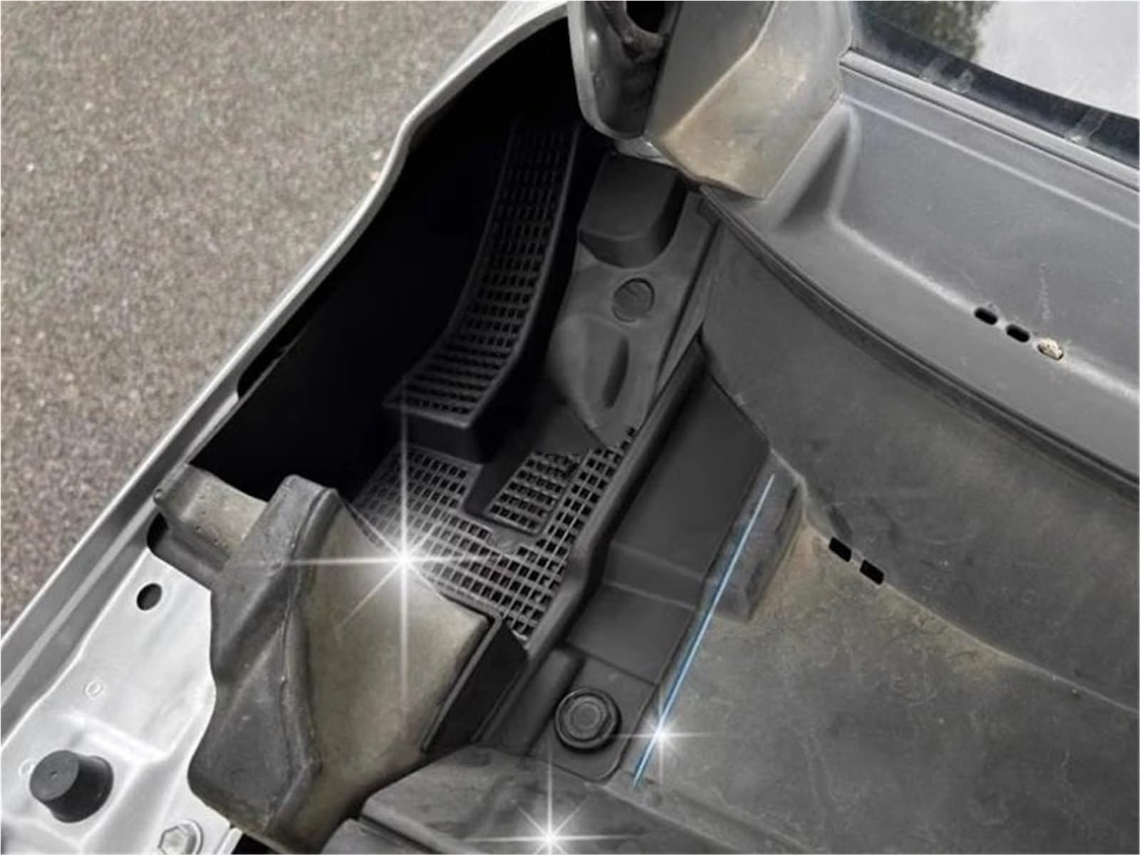 Pokrywa głowicy cylindra Osłona przedniej maski samochodu Filtr komory silnika Siatka ochronna Akcesoria dekoracyjne pasujące do Toyota Corolla Cross 2022 + Pokrywa zaworów silnika