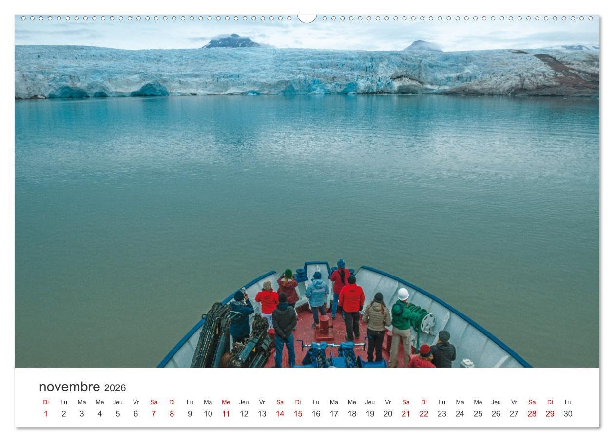 L'été sur les îles Svalbard (Calendrier mural 2026 DIN A2 vertical) calendrier de bureau: Glaciers, mousse et maisons colorées