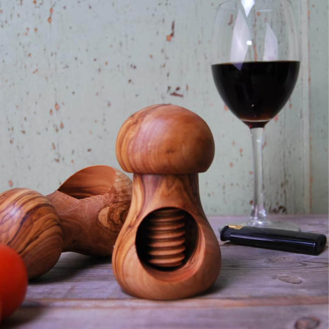 Casse Noix, Casse Noisette, Casse Noix en Bois, Casse Noix Champignon - Casse Noix sans Effort Bois d'olivier - Mécanisme à vis - Ustensile de Cuisine - 10 x 6 cm