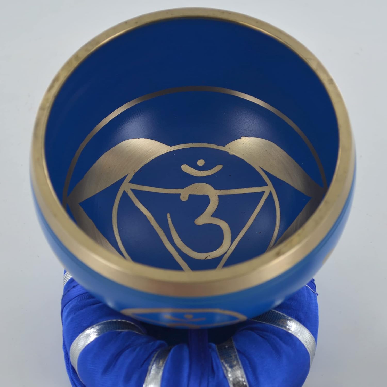 3rd Eye Chakra Singing Bowl Home Decor H11cm, Blue - Image 5