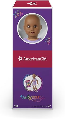 Miniatura 5 de American Girl Truly Me - Muñeca #114 de 18 pulgadas con ojos marrones, sin pelo, piel profunda, vestido de camiseta estampado morado, para mayores